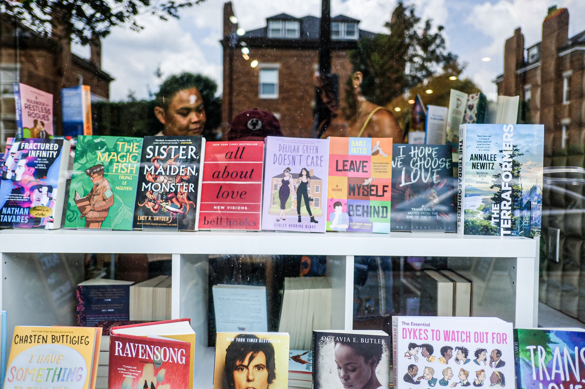 2025 Spring Arts Guide: Book Recommendations