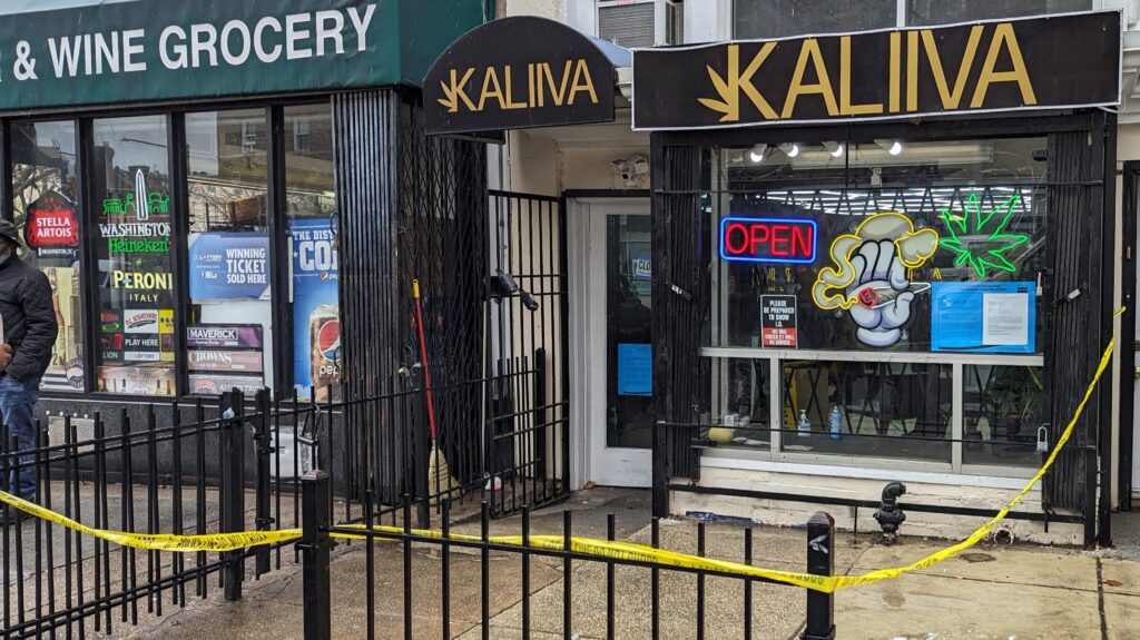 D.C. Police Raid Marijuana 'Gifting' Shop, Six Employees Arrested - Vimarsana News